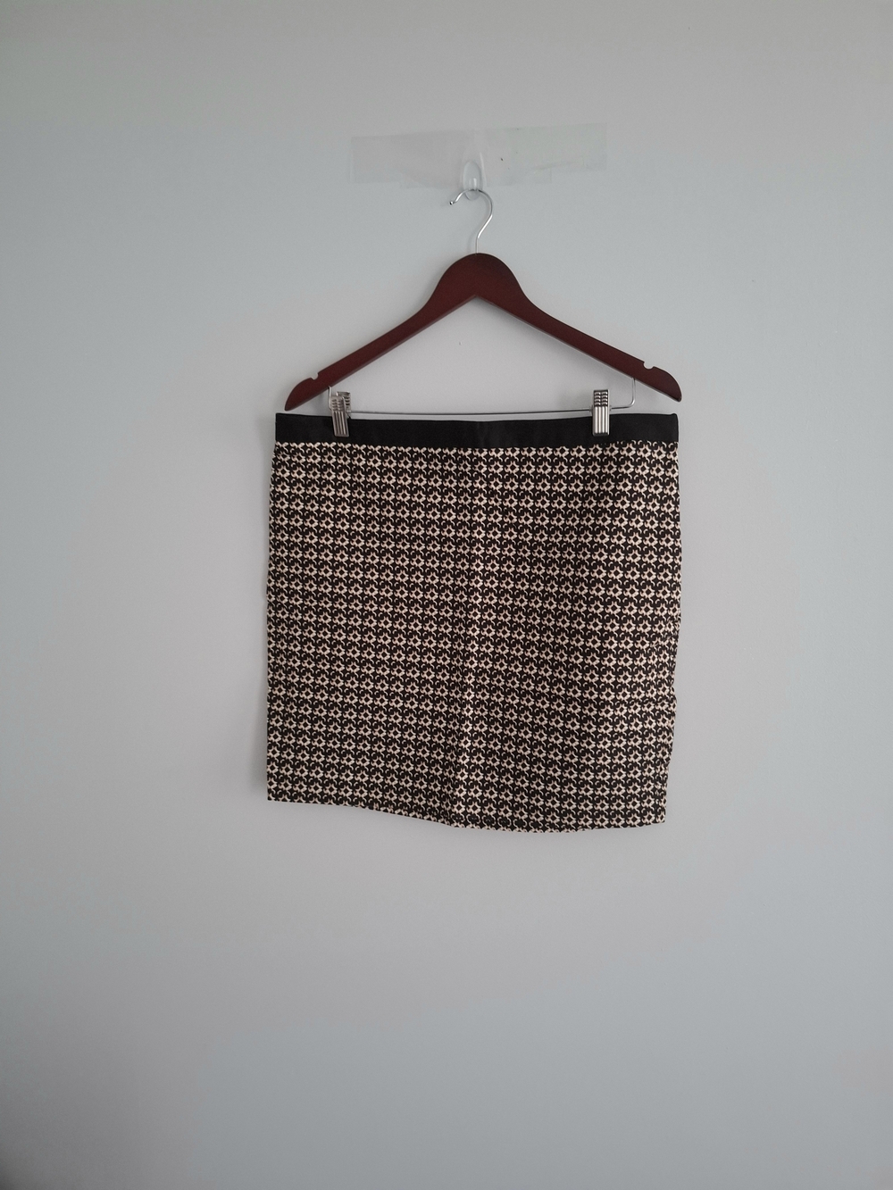 Cynthia Rowley Black and Cream Mini Skirt SZ 12